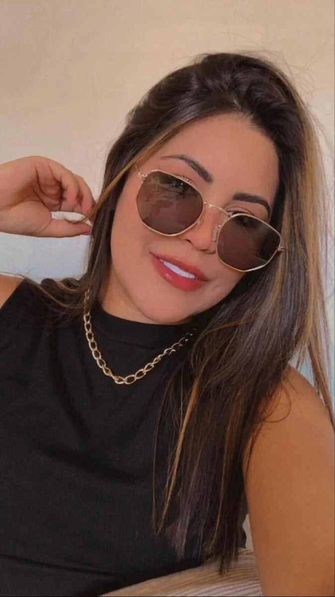 <em>Carolina C.</em>